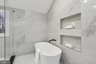 923 Hunt Dr, Yardley, PA 19067 - Photo 36