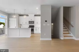 435 Reagans Ln, Chalfont, PA 18914 - Photo 2