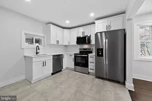 3525 Rockview Dr, Bristol, PA 19007 - Photo 16