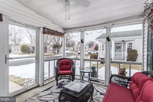 97 Acorn Ct E, New Hope, PA 18938 - Photo 4