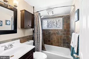 28 MacIntosh Rd, Levittown, PA 19056 - Photo 24