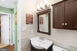 28 MacIntosh Rd, Levittown, PA 19056 - Photo 22