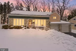 161 Crockett Rd, Warminster, PA 18974 - Photo 2