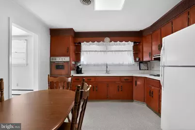10 Taylor Street, Bristol, PA 19007 - Photo 6