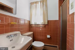 10 Taylor St, Bristol, PA 19007 - Photo 10