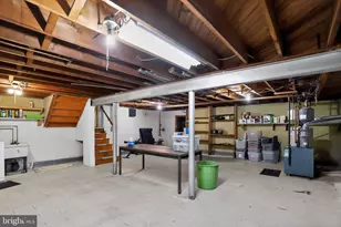 10 Taylor St, Bristol, PA 19007 - Photo 14