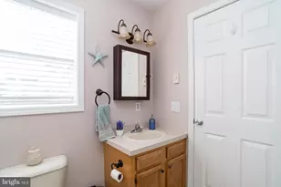 3820 Naples St, Levittown, PA 19056 - Photo 20