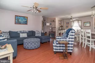 3820 Naples St, Levittown, PA 19056 - Photo 4