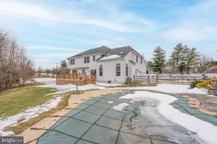 1 Costa Ct, Langhorne, PA 19047 - Photo 2