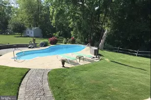 1 Costa Ct, Langhorne, PA 19047 - Photo 6