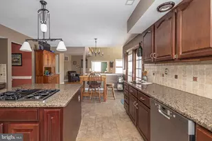 895 Slate Hill Rd, Yardley, PA 19067 - Photo 30