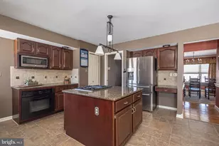 895 Slate Hill Rd, Yardley, PA 19067 - Photo 28