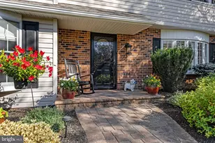284 Greenview Rd, Yardley, PA 19067 - Photo 4