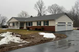 46 Buck Dr, Kintnersville, PA 18930 - Photo 2