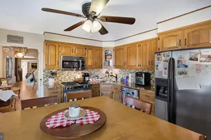 460 Logan St, Bristol, PA 19007 - Photo 14