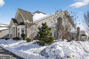 284 Willow Dr, Newtown, PA 18940 - Photo 2