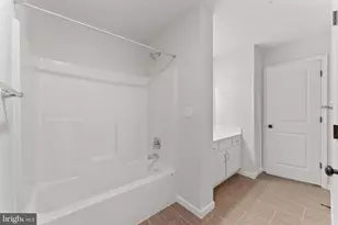 46 N 8th St, Perkasie, PA 18944 - Photo 14