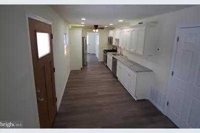 596 Rosemar Drive, Morrisville, PA 19067 - Photo 4