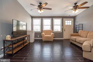 435 Cedar Street St, Bristol, PA 19007 - Photo 16