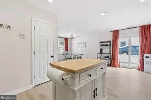 201 Allendale Dr, Morrisville, PA 19067 - Photo 10