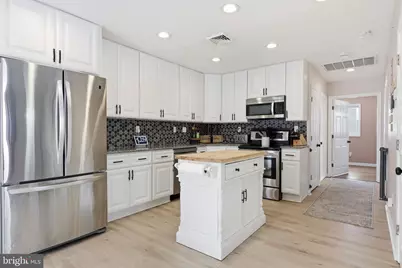 201 Allendale Drive, Morrisville, PA 19067 - Photo 6