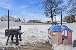 201 Allendale Dr, Morrisville, PA 19067 - Photo 26