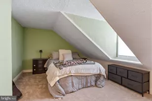 323 Wilson St, Bristol, PA 19007 - Photo 20