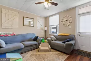 323 Wilson St, Bristol, PA 19007 - Photo 4