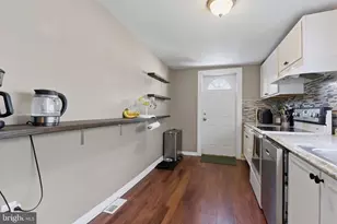 323 Wilson St, Bristol, PA 19007 - Photo 12