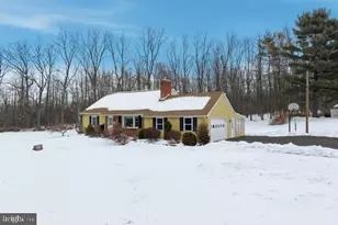 1627 Diamond St, Sellersville, PA 18960 - Photo 1