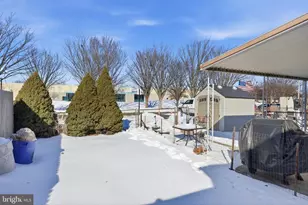 509 Pond St, Bristol, PA 19007 - Photo 24