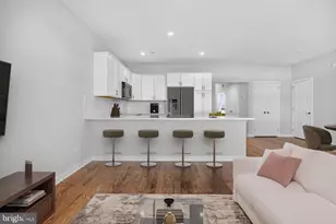 18 Ivy Ln, Levittown, PA 19055 - Photo 2