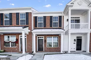 18 Ivy Ln, Levittown, PA 19055 - Photo 1