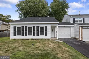 111 Hidden Valley Ln, Newtown, PA 18940 - Photo 2