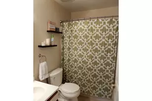 810 Diamond Dr, Newtown, PA 18940 - Photo 10