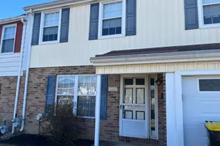 3347 Carroll Ct S, Bensalem, PA 19020 - Photo 2