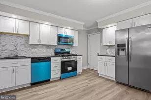 702 Corson St, Bristol, PA 19007 - Photo 4