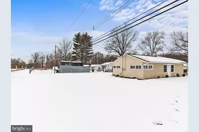 302 Oaktree Drive, Levittown, PA 19055 - Photo 8