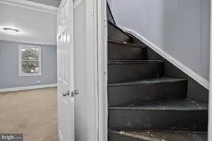 244 Cedar St, Bristol, PA 19007 - Photo 14