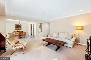 18 Golf Club Dr, Langhorne, PA 19047 - Photo 12