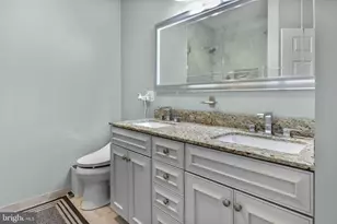 146 Fairway Dr, Warminster, PA 18974 - Photo 14