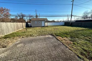 22 Gable Hill Rd, Levittown, PA 19057 - Photo 10