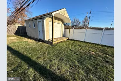 22 Gable Hill Road, Levittown, PA 19057 - Photo 12