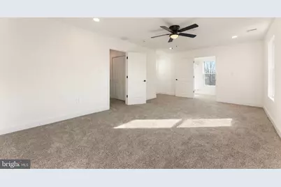 43 Petunia Road, Levittown, PA 19056 - Photo 24