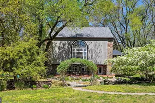 6 Bridge One Ln, Pipersville, PA 18947 - Photo 4