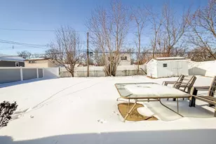 19 Butterfly Ln, Levittown, PA 19054 - Photo 28