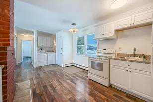 19 Butterfly Ln, Levittown, PA 19054 - Photo 6