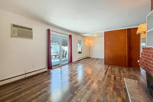 19 Butterfly Ln, Levittown, PA 19054 - Photo 16