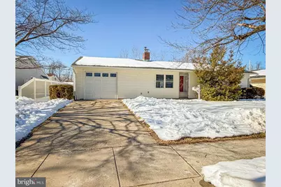 19 Butterfly Lane, Levittown, PA 19054 - Photo 2