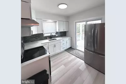 7122 N Radcliffe Street, Bristol, PA 19007 - Photo 8